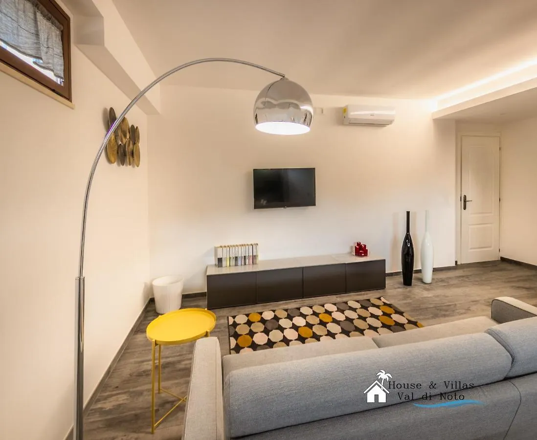 אבולה House&Villas - Magnolia