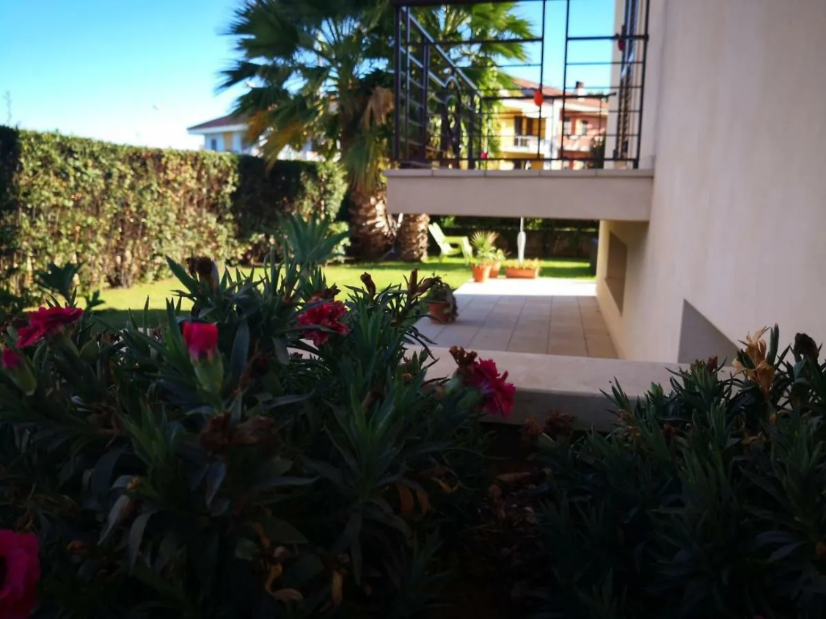 אבולה House&Villas - Magnolia איטליה