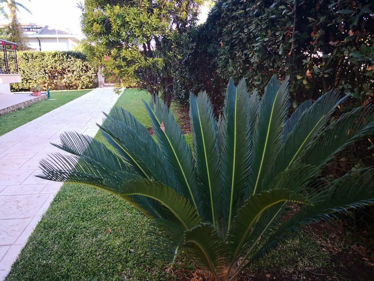 אבולה House&Villas - Magnolia 0*,  איטליה